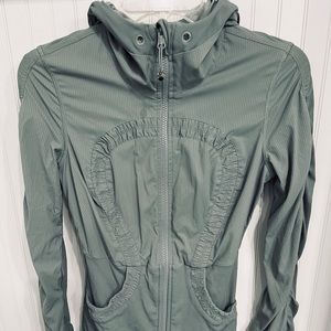 Lululemon Green Hoodie Size 6